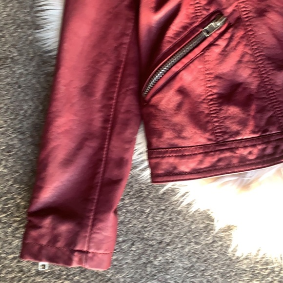 NWT Burgundy Vegan Leather Moto Jacket - Picture 4 of 10